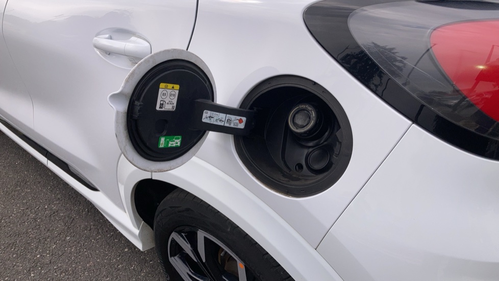 Ford Puma 1.0 EcoBoost Hybrid mHEV 155 ST-Line X 5dr Petrol Hatchback - Image 35