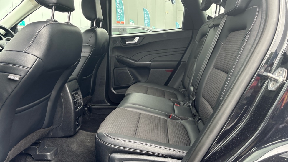 Ford Kuga 1.5 EcoBoost 150 Titanium Edition 5dr Petrol Estate - Image 18
