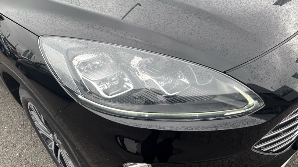 Ford Kuga 1.5 EcoBoost 150 Titanium Edition 5dr Petrol Estate - Image 23