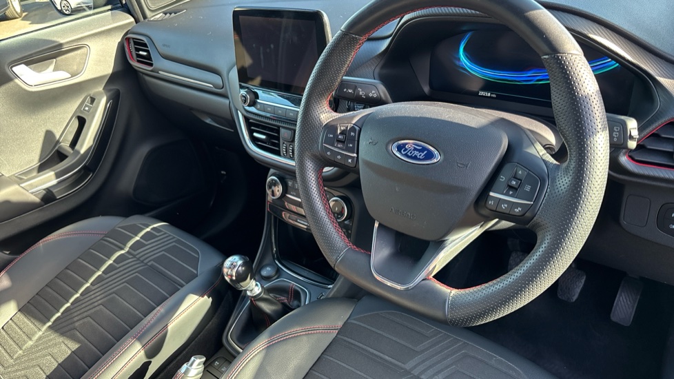 Ford Puma 1.0 EcoBoost Hybrid mHEV ST-Line X 5dr Petrol Hatchback - Image 11