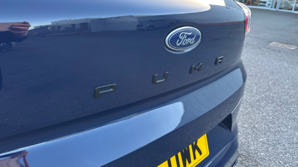Ford Puma 1.0 EcoBoost Hybrid mHEV ST-Line X 5dr Petrol Hatchback - Image 21