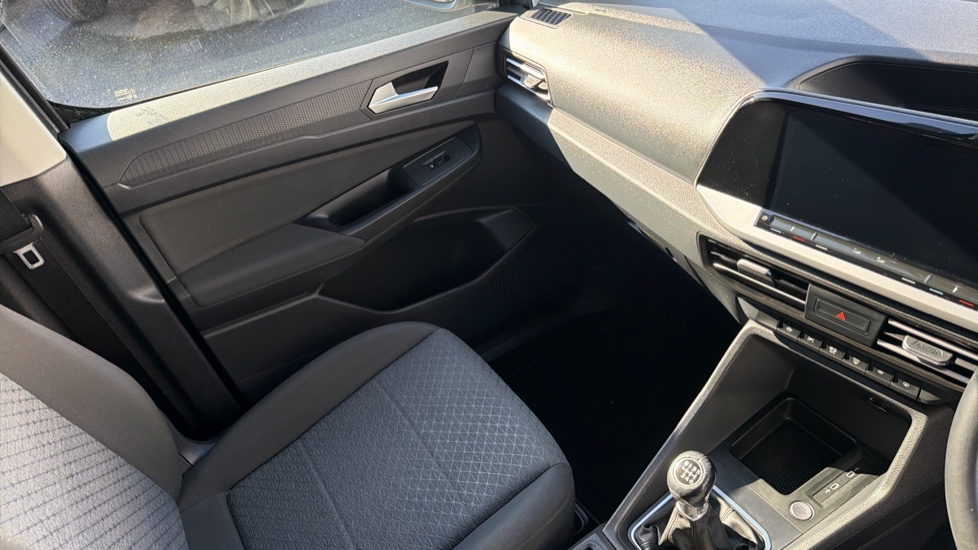 Ford Tourneo Connect 2.0 EcoBlue Titanium 5dr [7 seat] Diesel Estate - Image 19