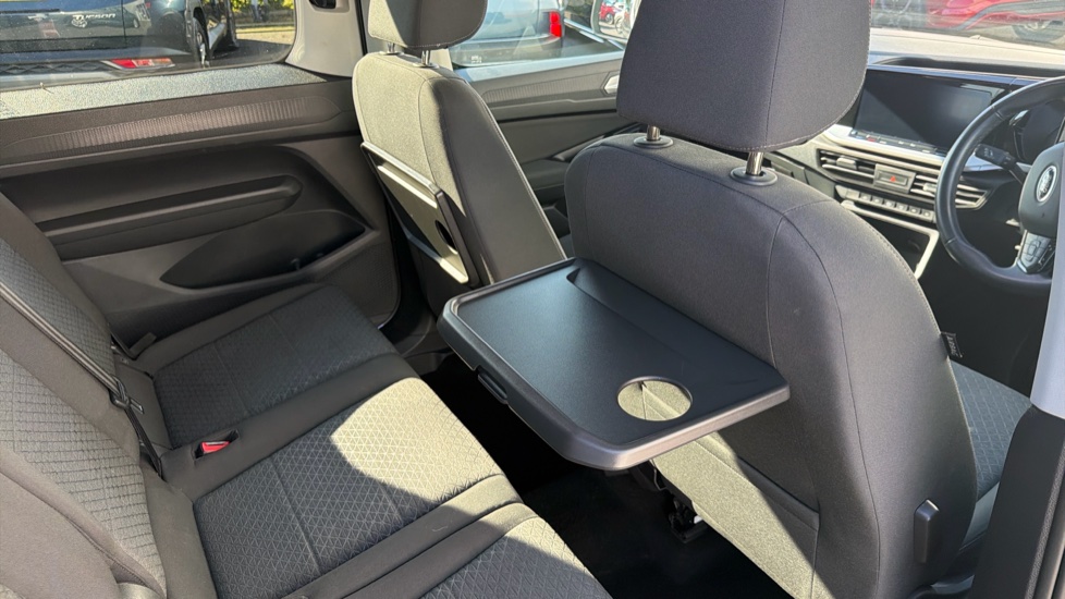 Ford Tourneo Connect 2.0 EcoBlue Titanium 5dr [7 seat] Diesel Estate - Image 31