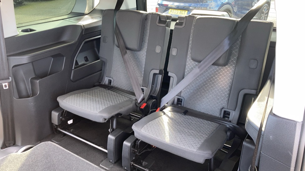 Ford Tourneo Connect 2.0 EcoBlue Titanium 5dr [7 seat] Diesel Estate - Image 15