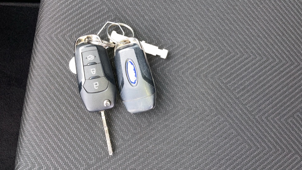 Ford Fiesta 1.0 EcoBoost Trend 5dr Petrol Hatchback - Image 31