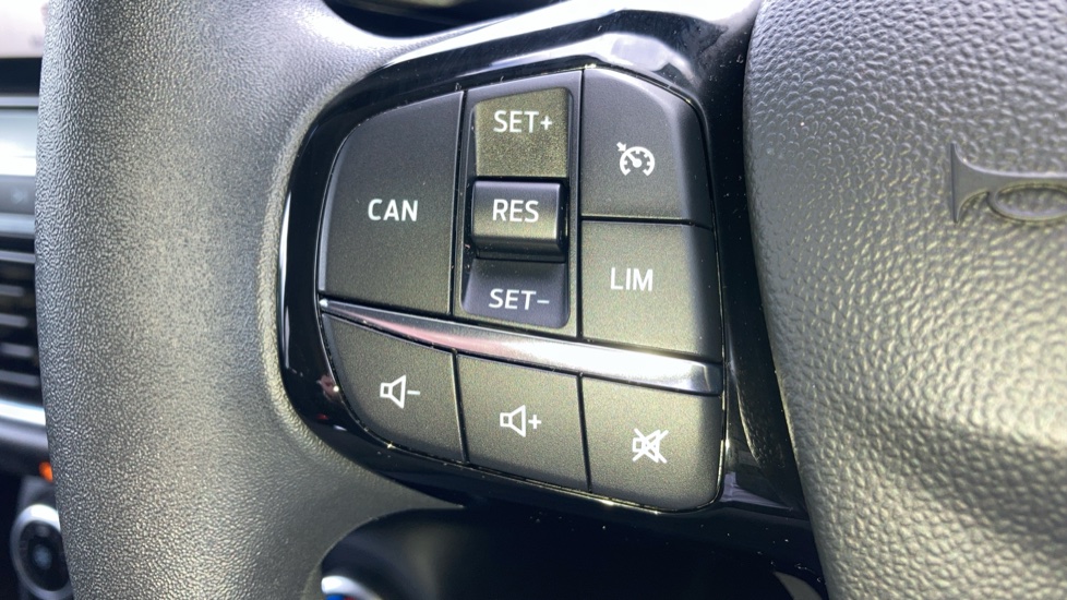 Ford Fiesta 1.0 EcoBoost Trend 5dr Petrol Hatchback - Image 17