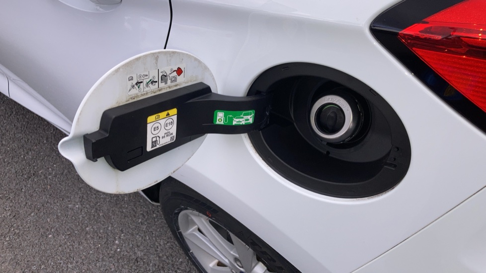 Ford Fiesta 1.0 EcoBoost Trend 5dr Petrol Hatchback - Image 39