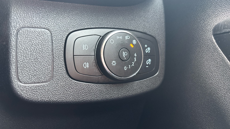 Ford Puma 1.0 EcoBoost Hybrid mHEV ST-Line 5dr Petrol Hatchback - Image 24