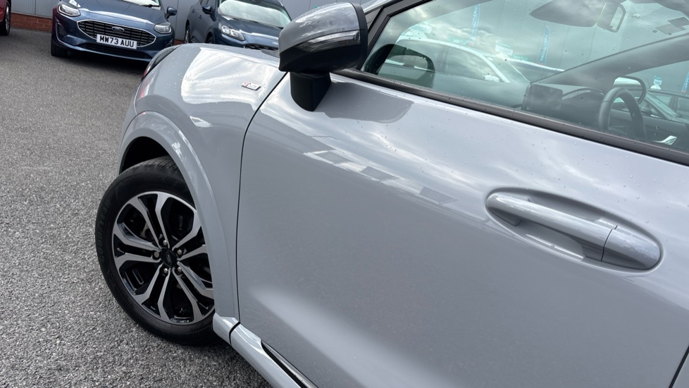 Ford Puma 1.0 EcoBoost Hybrid mHEV ST-Line 5dr Petrol Hatchback - Image 39