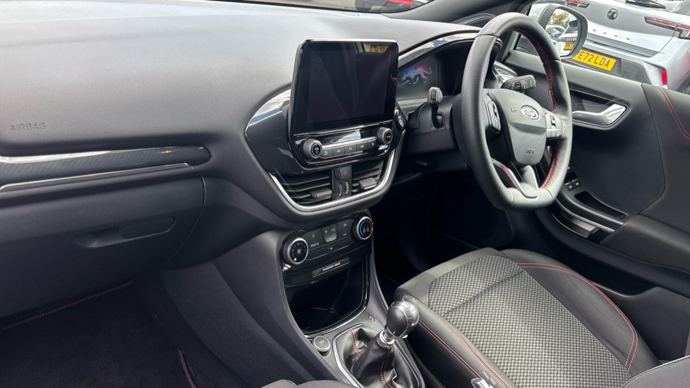 Ford Puma 1.0 EcoBoost Hybrid mHEV 155 ST-Line 5dr Petrol Hatchback - Image 10