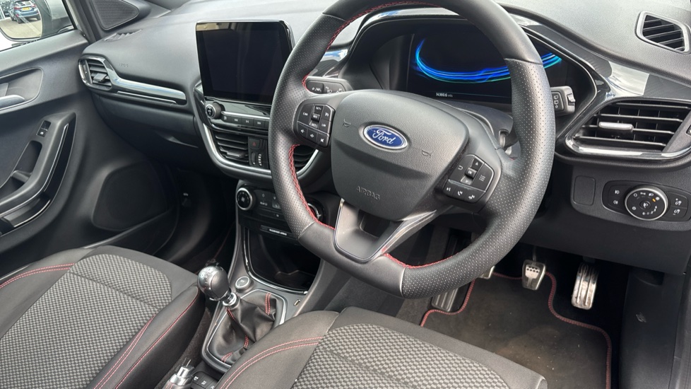 Ford Puma 1.0 EcoBoost Hybrid mHEV 155 ST-Line 5dr Petrol Hatchback - Image 12