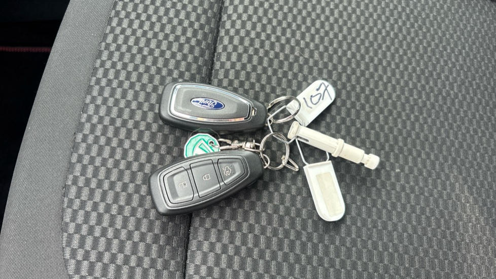 Ford Puma 1.0 EcoBoost Hybrid mHEV 155 ST-Line 5dr Petrol Hatchback - Image 22