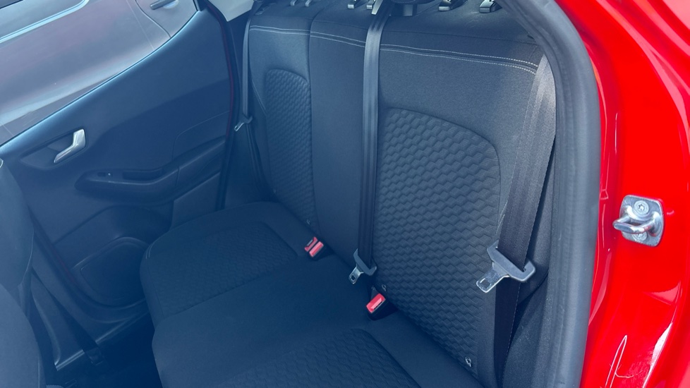 Ford Fiesta 1.0 EcoBoost Hybrid mHEV 125 Titanium 5dr Petrol Hatchback - Image 17