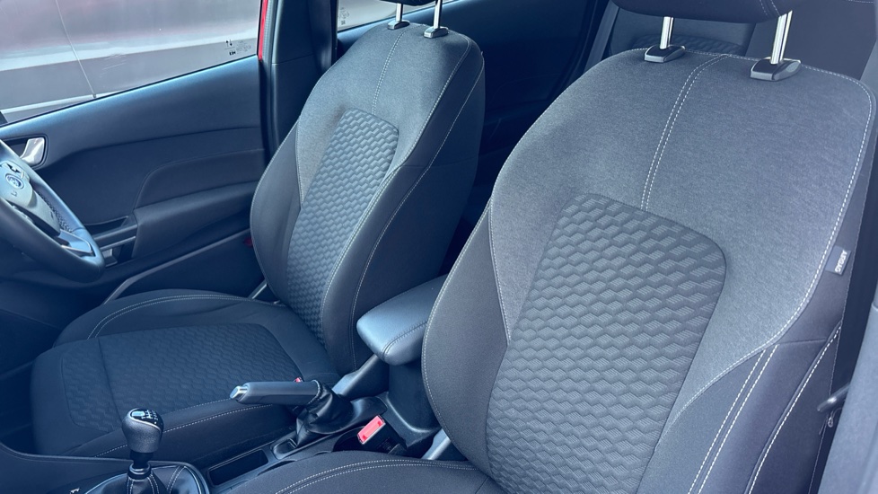 Ford Fiesta 1.0 EcoBoost Hybrid mHEV 125 Titanium 5dr Petrol Hatchback - Image 26