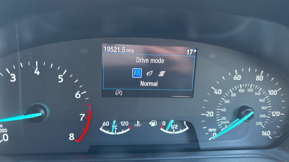Ford Fiesta 1.0 EcoBoost Hybrid mHEV 125 Titanium 5dr Petrol Hatchback - Image 32