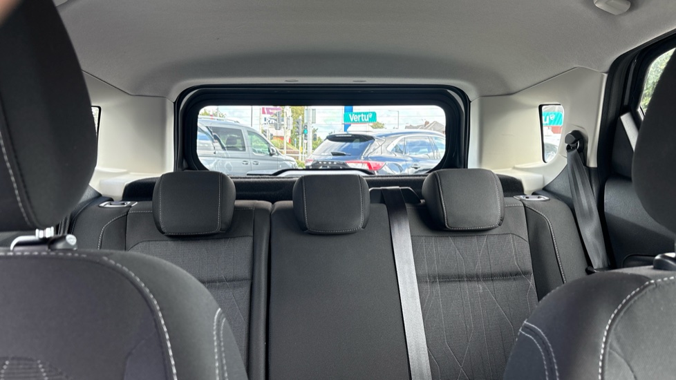 Ford EcoSport 1.0 EcoBoost 125 Zetec 5dr Petrol Hatchback - Image 20