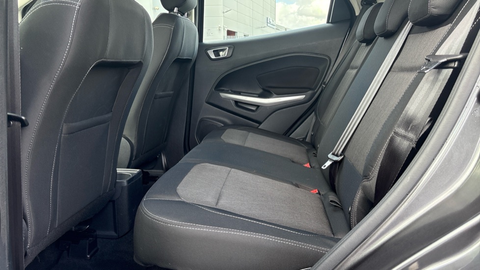 Ford EcoSport 1.0 EcoBoost 125 Zetec 5dr Petrol Hatchback - Image 21