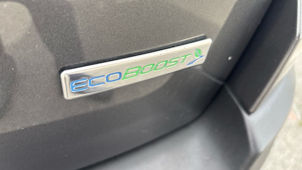 Ford EcoSport 1.0 EcoBoost 125 Zetec 5dr Petrol Hatchback - Image 30