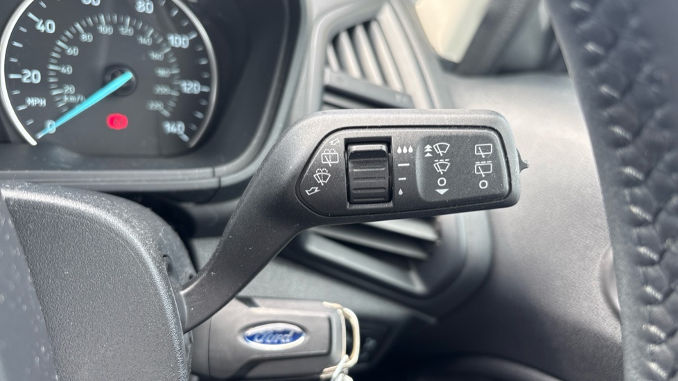 Ford EcoSport 1.0 EcoBoost 125 Zetec 5dr Petrol Hatchback - Image 38