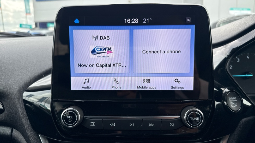 Ford Fiesta 1.0 EcoBoost Titanium 5dr Petrol Hatchback - Image 13