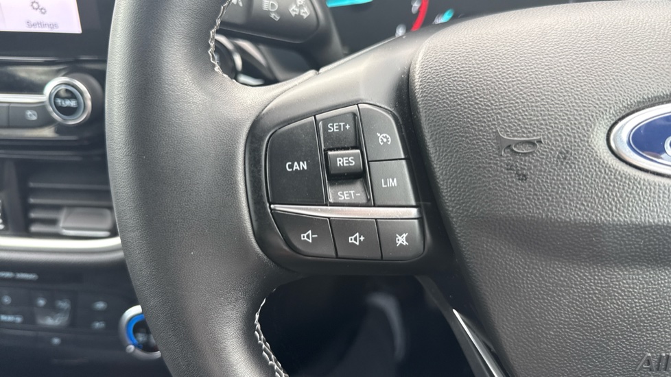 Ford Fiesta 1.0 EcoBoost Titanium 5dr Petrol Hatchback - Image 29