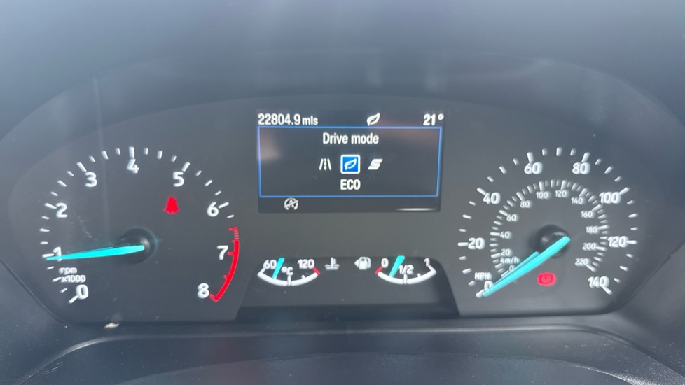 Ford Fiesta 1.0 EcoBoost Titanium 5dr Petrol Hatchback - Image 33