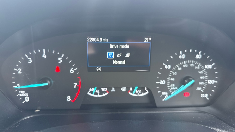 Ford Fiesta 1.0 EcoBoost Titanium 5dr Petrol Hatchback - Image 35