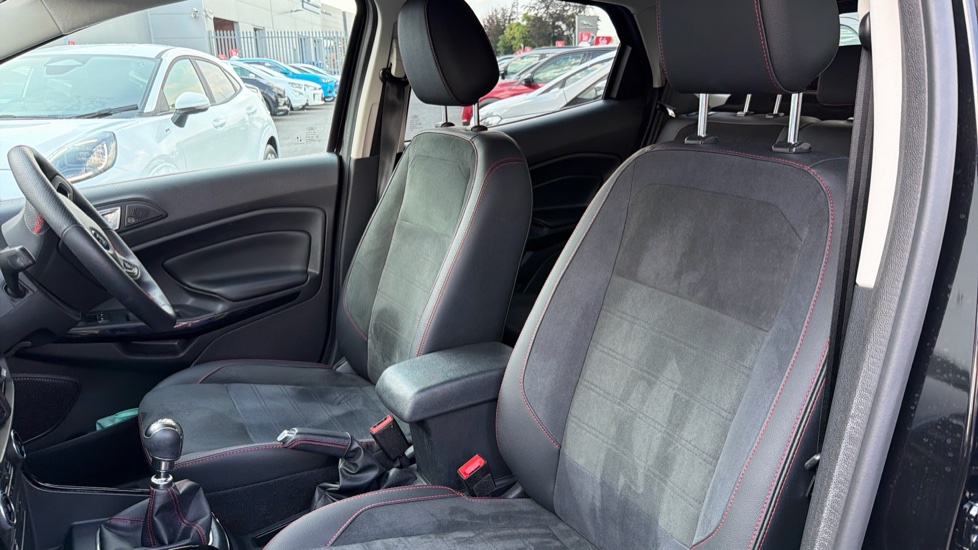 Ford EcoSport 1.0 EcoBoost 125 ST-Line 5dr Petrol Hatchback - Image 29