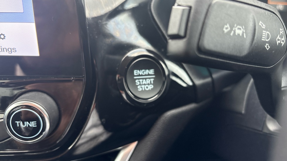 Ford Fiesta 1.0 EcoBoost Hybrid mHEV 125 Titanium 5dr Petrol Hatchback - Image 33
