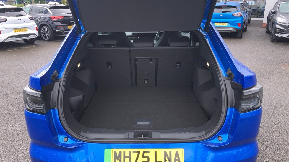 Ford Capri 125kW Premium 52kWh 5dr Auto [Driver Assist Pack] Electric Estate - Image 25