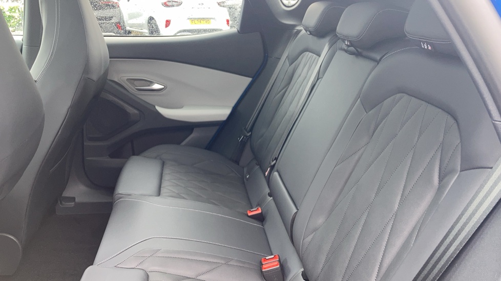 Ford Capri 125kW Premium 52kWh 5dr Auto [Driver Assist Pack] Electric Estate - Image 23
