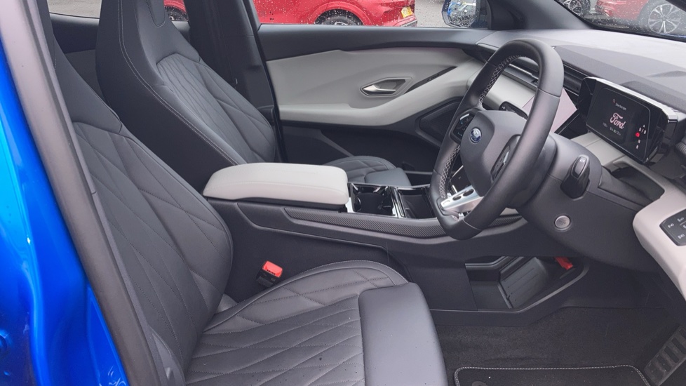 Ford Capri 125kW Premium 52kWh 5dr Auto [Driver Assist Pack] Electric Estate - Image 21