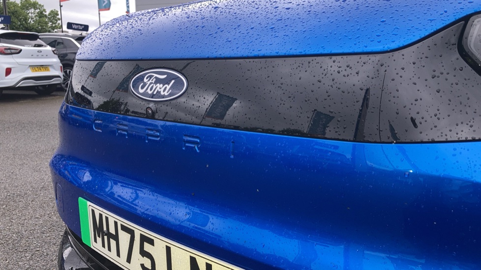 Ford Capri 125kW Premium 52kWh 5dr Auto [Driver Assist Pack] Electric Estate - Image 34