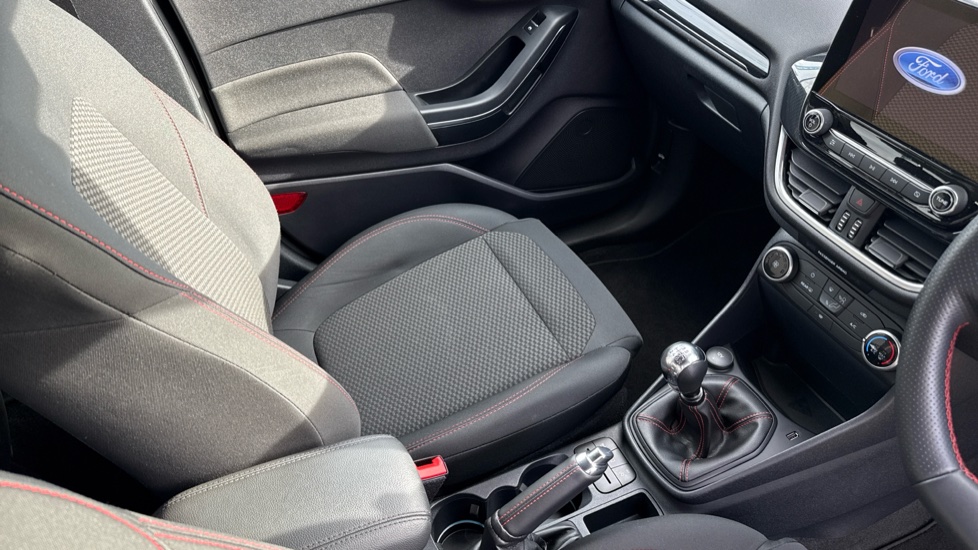Ford Fiesta 1.0 EcoBoost Hybrid mHEV 155 ST-Line Edition 5dr Petrol Hatchback - Image 16