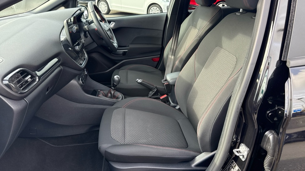 Ford Fiesta 1.0 EcoBoost Hybrid mHEV 155 ST-Line Edition 5dr Petrol Hatchback - Image 25