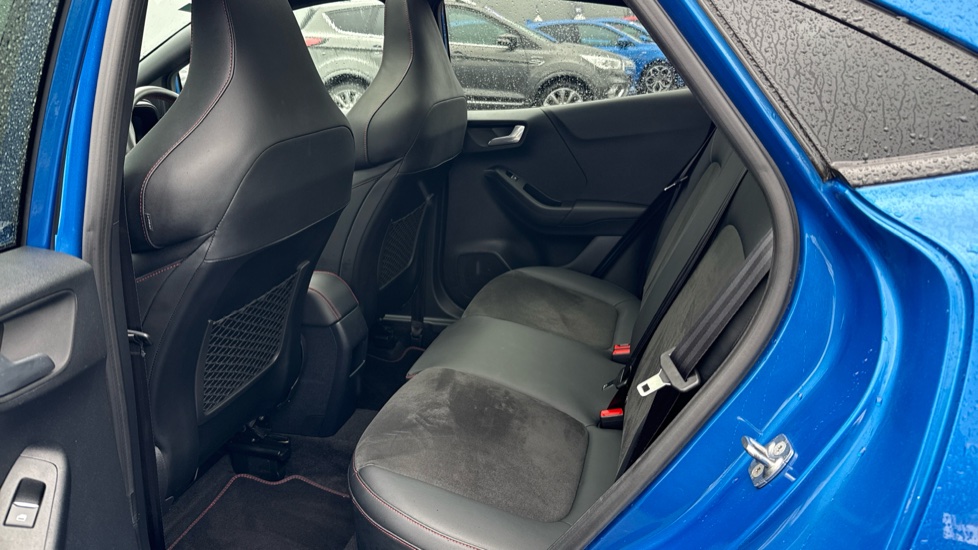 Ford Puma ST 1.5 EcoBoost ST 5dr Petrol Hatchback - Image 39