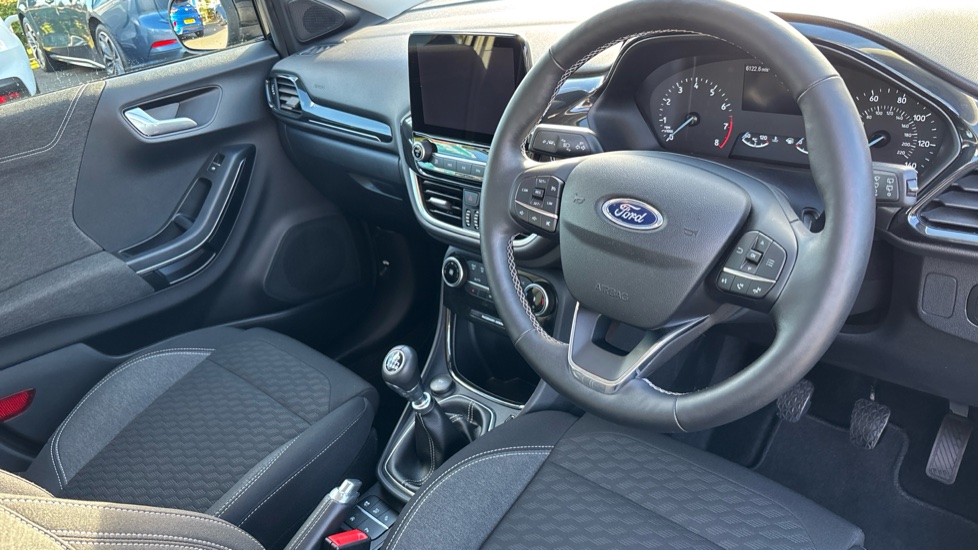 Ford Puma 1.0 EcoBoost Hybrid mHEV Titanium 5dr Petrol Hatchback - Image 11