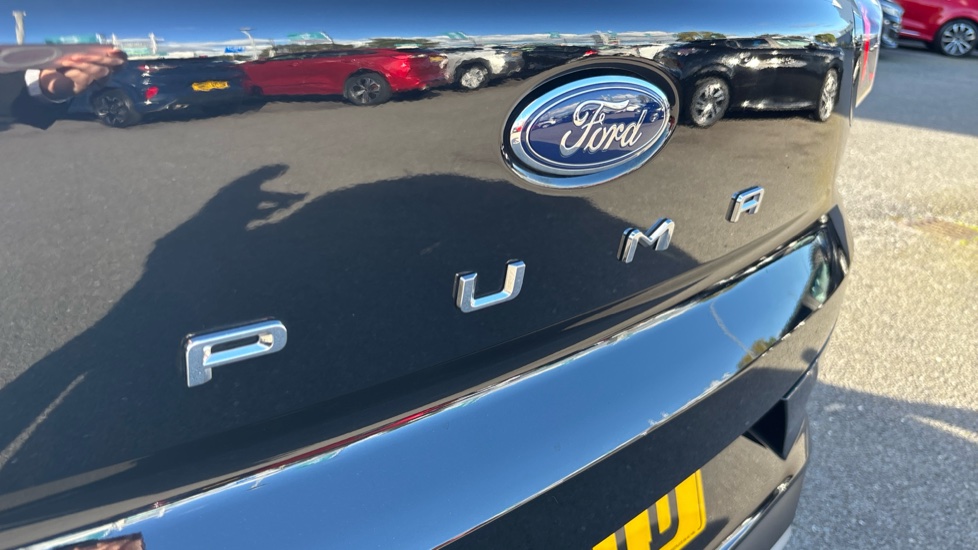 Ford Puma 1.0 EcoBoost Hybrid mHEV Titanium 5dr Petrol Hatchback - Image 22
