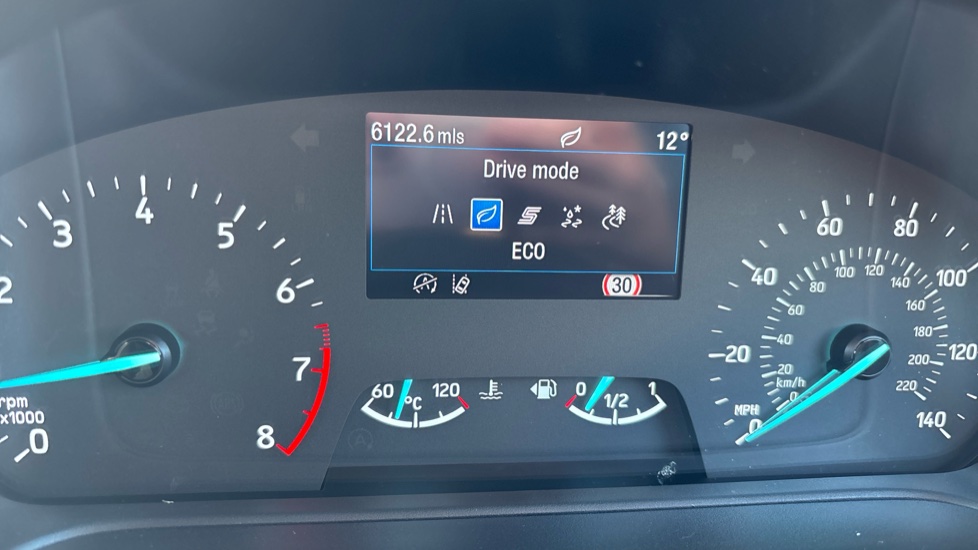Ford Puma 1.0 EcoBoost Hybrid mHEV Titanium 5dr Petrol Hatchback - Image 32