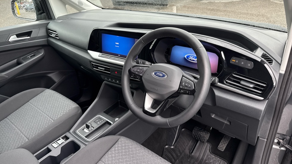 Ford Tourneo Connect 1.5 EcoBoost PHEV 150 Titanium 5dr Auto Estate - Image 11