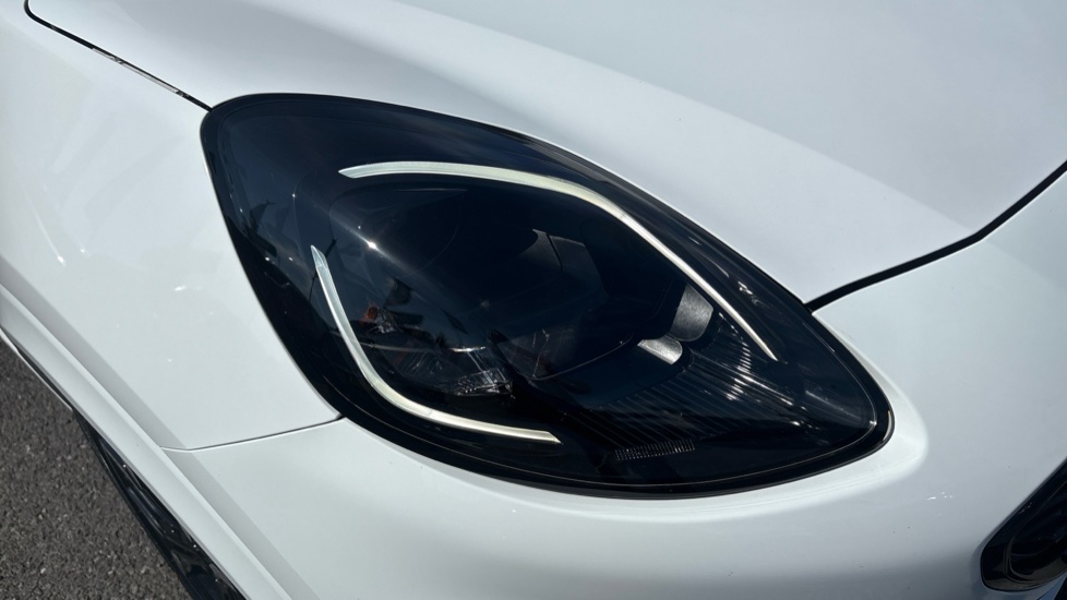 Ford Puma 1.0 EcoBoost Hybrid mHEV ST-Line X 5dr Petrol Hatchback - Image 22