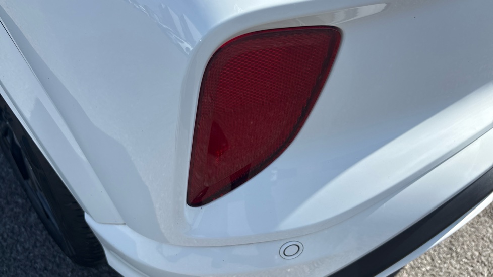 Ford Puma 1.0 EcoBoost Hybrid mHEV ST-Line X 5dr Petrol Hatchback - Image 28