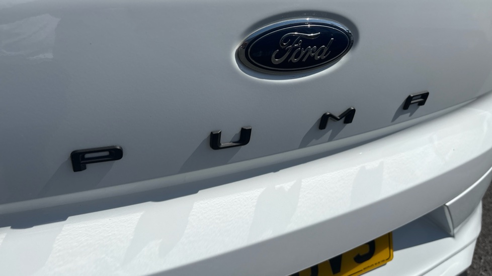 Ford Puma 1.0 EcoBoost Hybrid mHEV ST-Line X 5dr Petrol Hatchback - Image 29