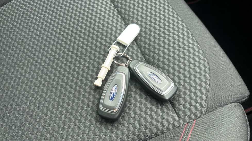 Ford Puma 1.0 EcoBoost Hybrid mHEV ST-Line 5dr Petrol Hatchback - Image 21