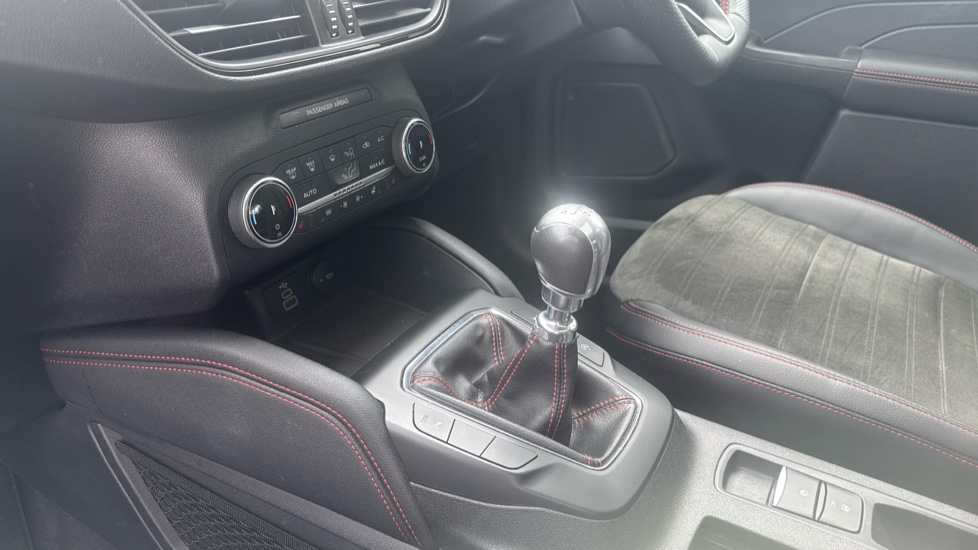 Ford Kuga 1.5 EcoBoost 150 ST-Line X Edition 5dr Petrol Estate - Image 18
