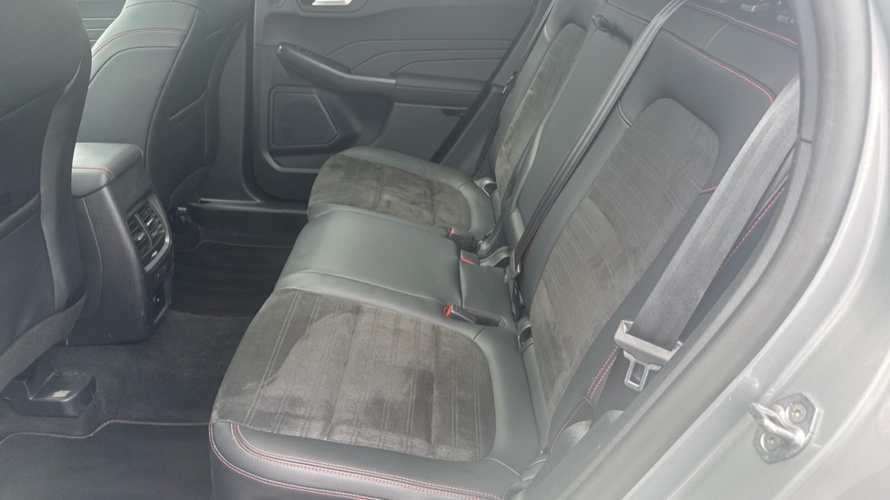 Ford Kuga 1.5 EcoBoost 150 ST-Line X Edition 5dr Petrol Estate - Image 21