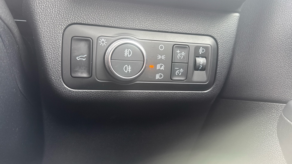 Ford Kuga 1.5 EcoBoost 150 ST-Line X Edition 5dr Petrol Estate - Image 30