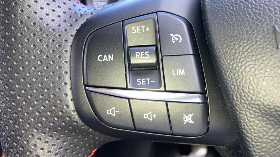 Ford Puma 1.0 EcoBoost Hybrid mHEV 155 ST-Line X 5dr Petrol Hatchback - Image 24