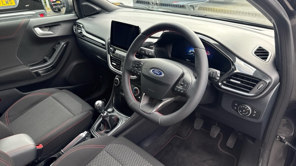 Ford Puma 1.0 EcoBoost Hybrid mHEV ST-Line 5dr Petrol Hatchback - Image 15