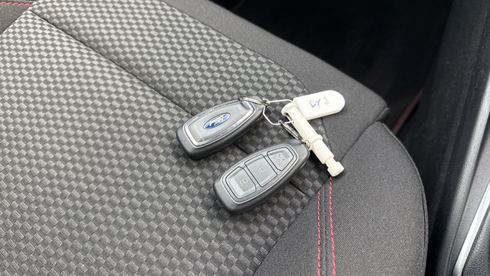 Ford Puma 1.0 EcoBoost Hybrid mHEV ST-Line 5dr Petrol Hatchback - Image 30